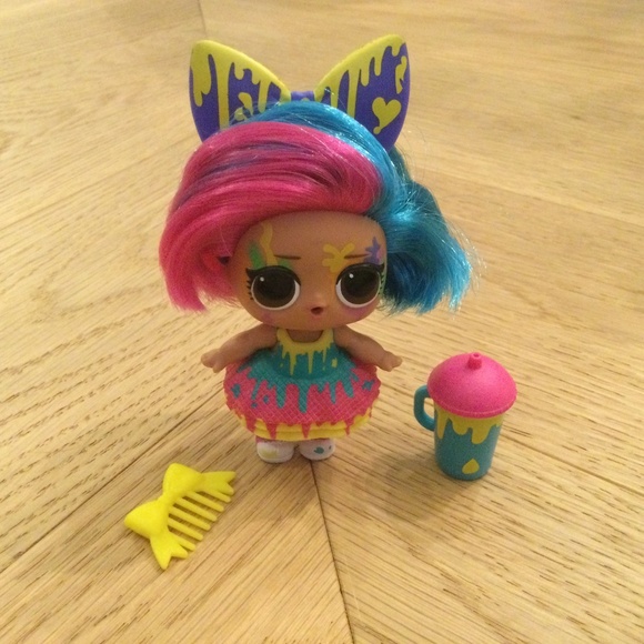 LOL Surprise Doll Hair Goals Paint Splatters Original Outfit and comb - Picture 4 of 4